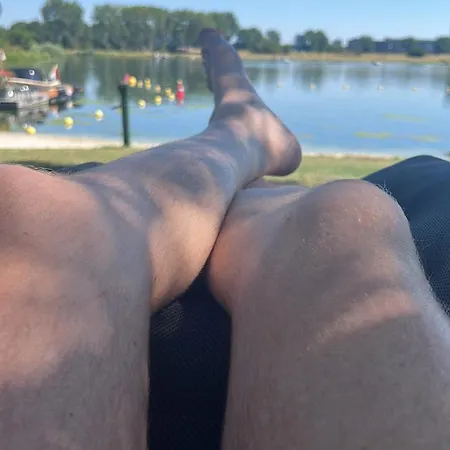 4 Pers Op Maasparcje Met Privestrand